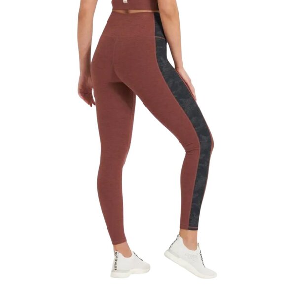 Vuori Aspire Elevation Stretch Knit Performance Leggings I Size: XL - Picture 2 of 8